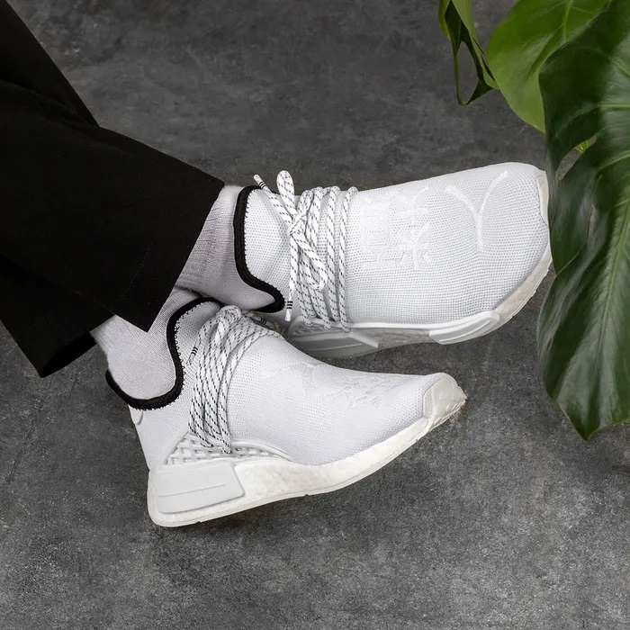 Adidas pharrell store williams triple white